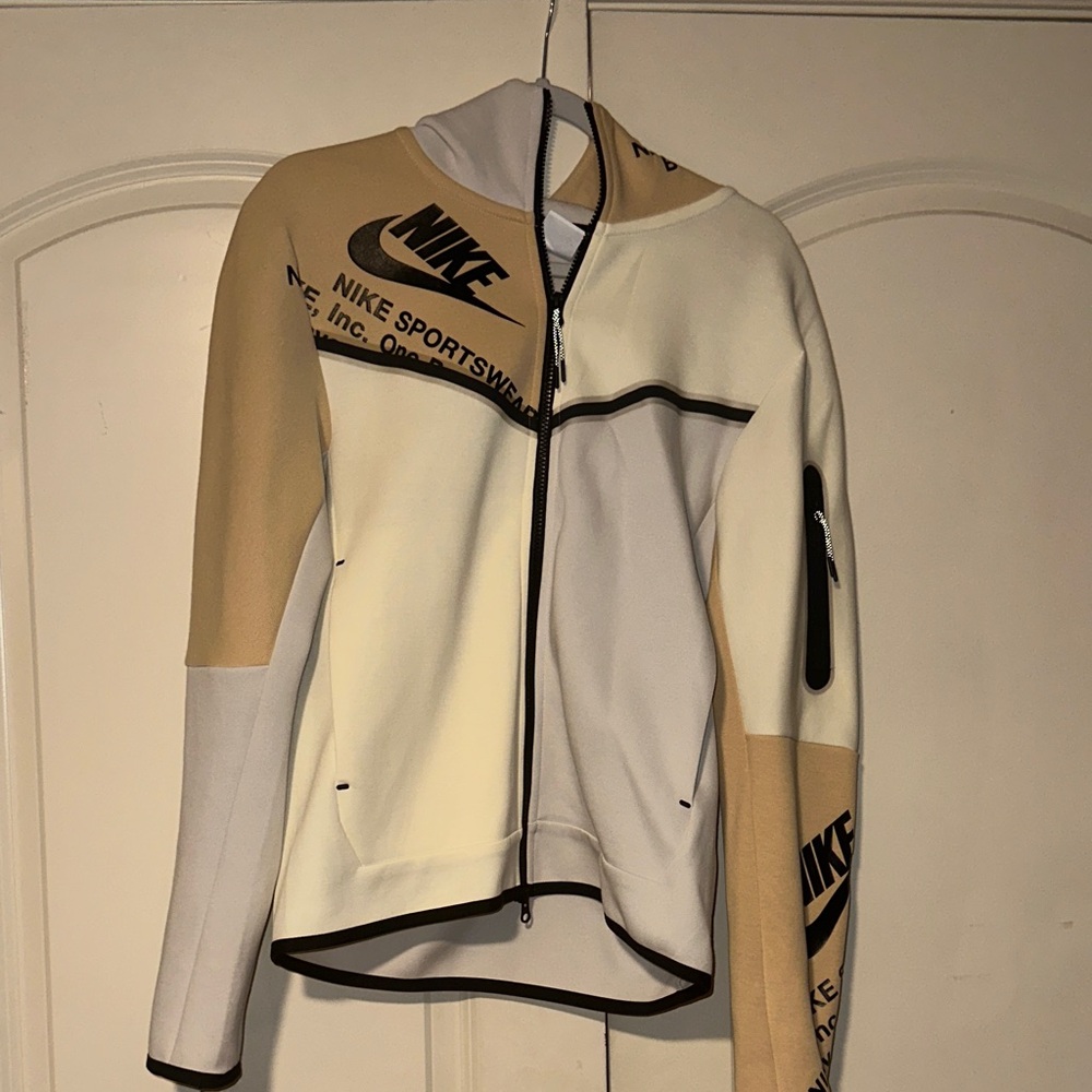 Nike Tech Colorblock Jacket